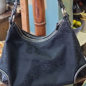 Liz Claiborne Elegant Black Shoulder Bag